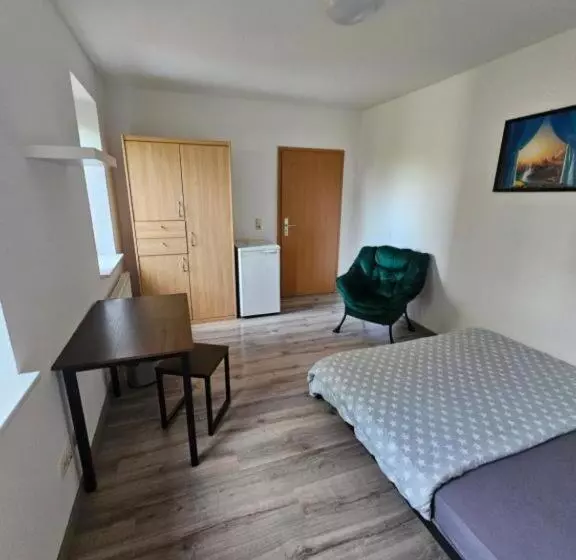 ペンション Privat Zimmer Mit Eigenem Bad