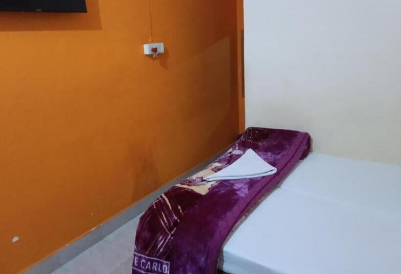 ペンション Shivanand