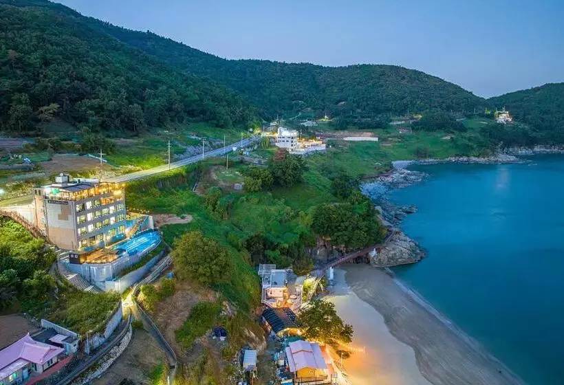 استراحتگاه Le Paradis Ocen View Spa Pension