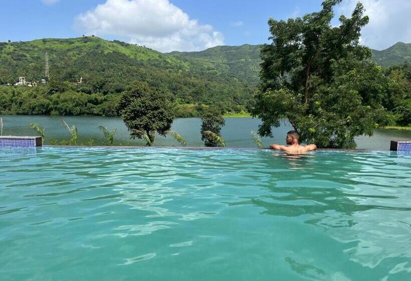 Курорт Vrisa Mountain Retreat