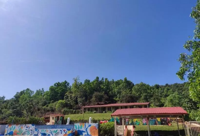 リゾートホテル Vrisa Mountain Retreat