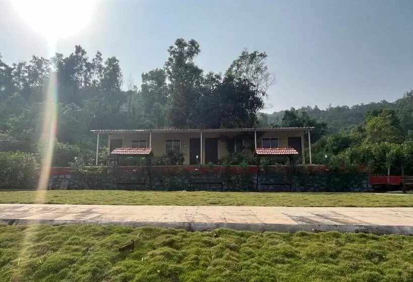 リゾートホテル Vrisa Mountain Retreat