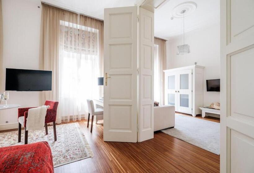 호텔 Adele Boutique