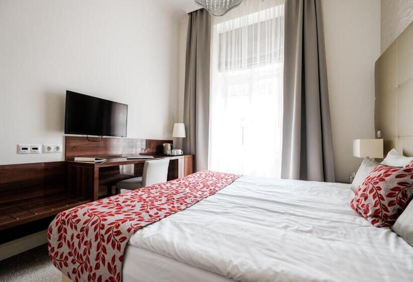 호텔 Adele Boutique