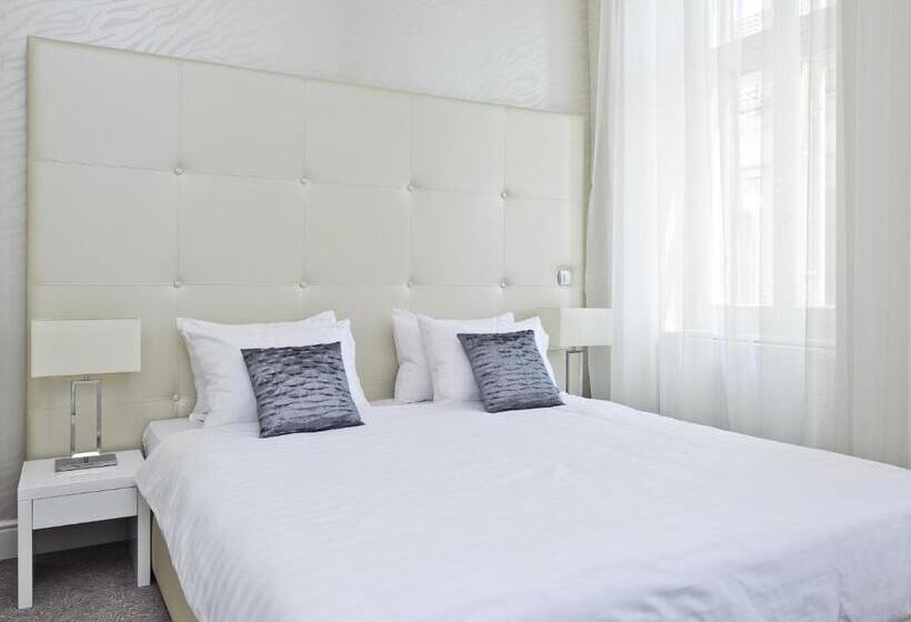 호텔 Adele Boutique