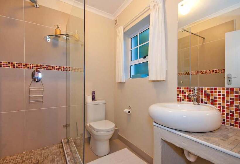 Hotelli Africa Beach B&b