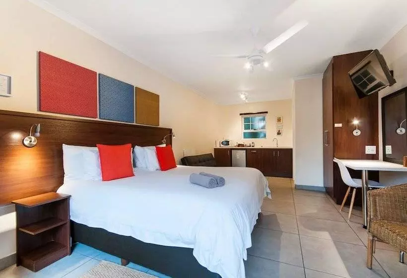هتل Africa Beach B&b