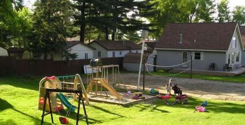 בית מלון כפרי American Oak Resort