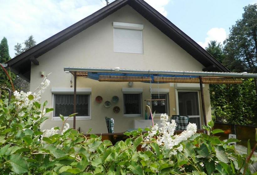 ホテル Appartment Balatongyoeroek