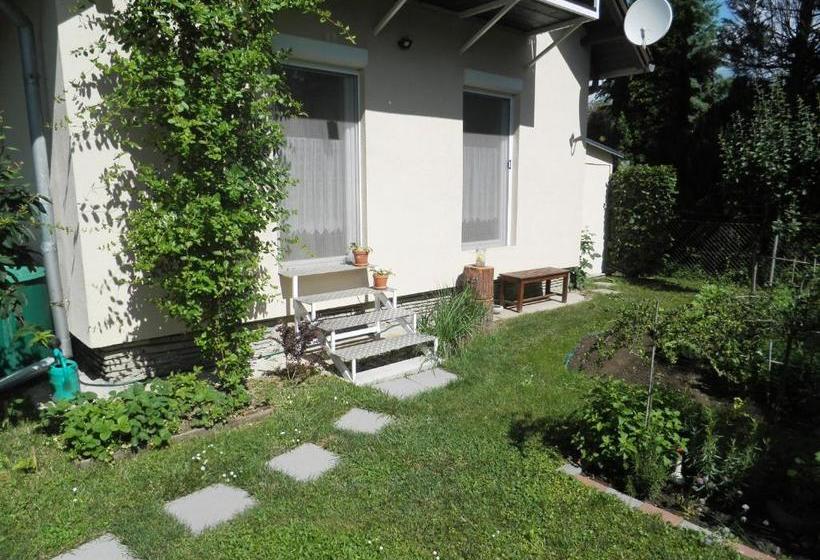 ホテル Appartment Balatongyoeroek