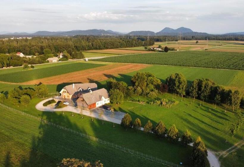 هتل Bed & Breakfast Na Poljani