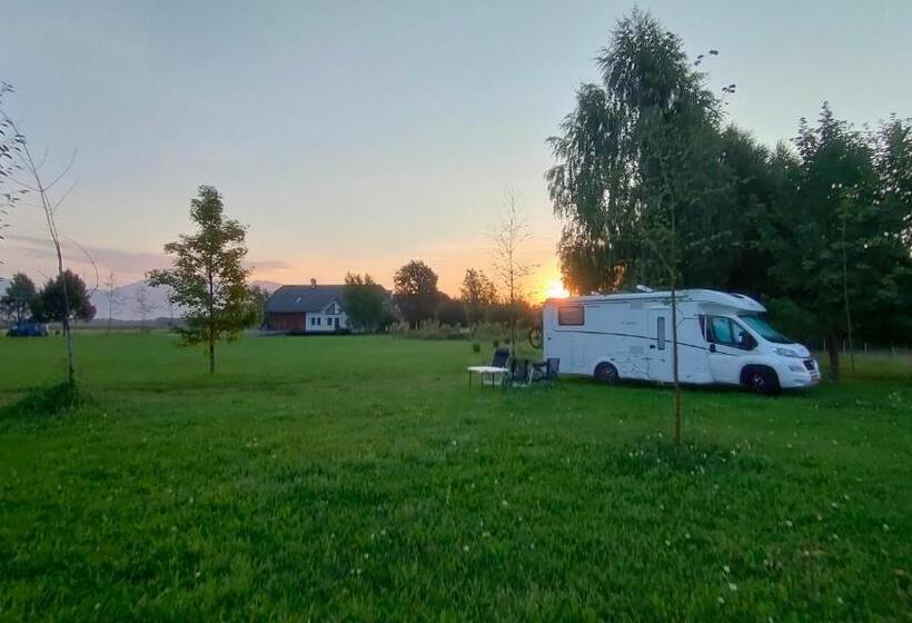 هتل Bed & Breakfast Na Poljani