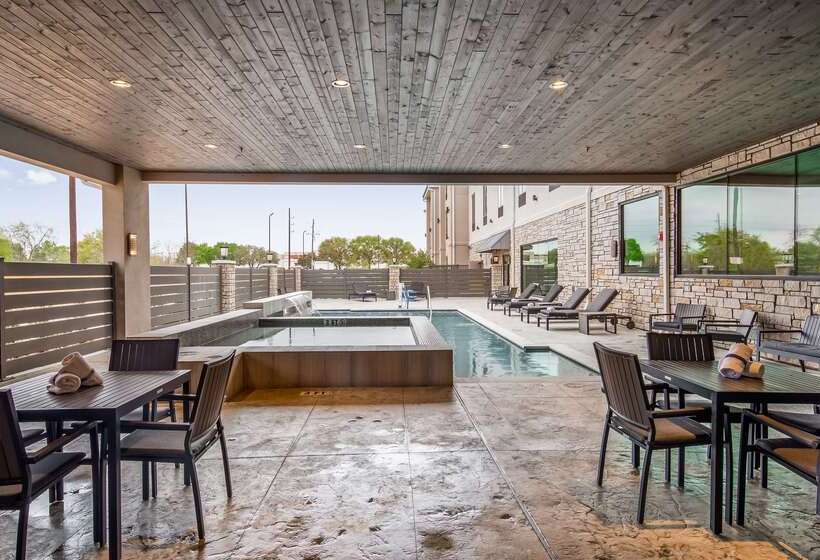 בית מלון כפרי Wyndham Garden Katy Energy Corridor