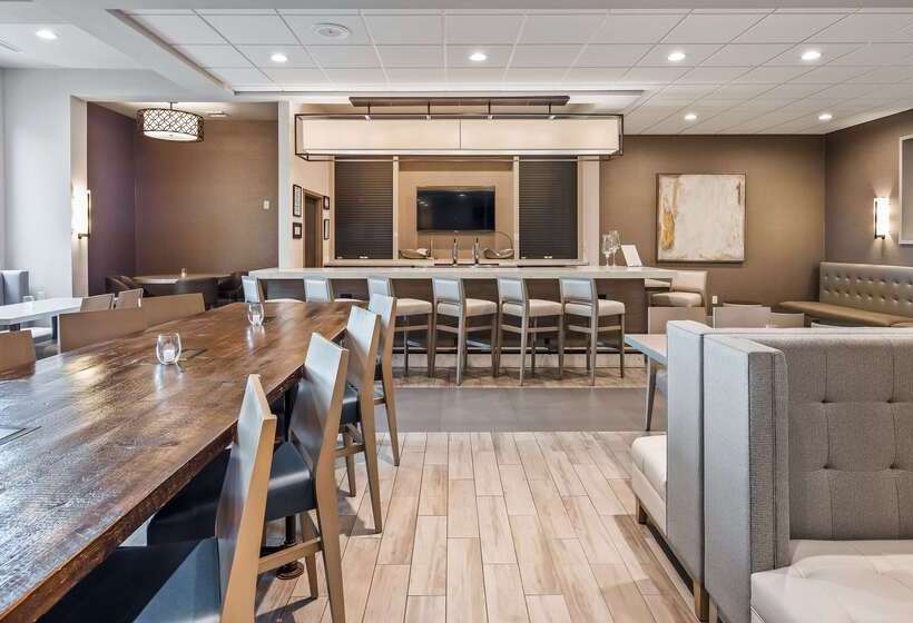 בית מלון כפרי Wyndham Garden Katy Energy Corridor