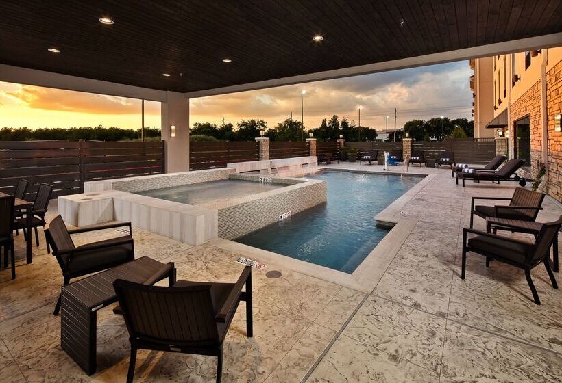 בית מלון כפרי Wyndham Garden Katy Energy Corridor