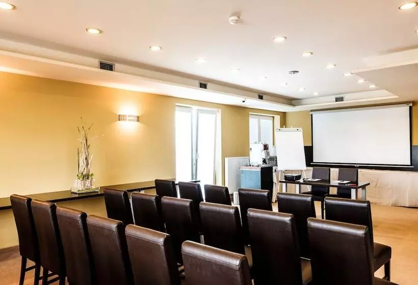 ホテル Comfort With Free Wellness And Fitness Centrum