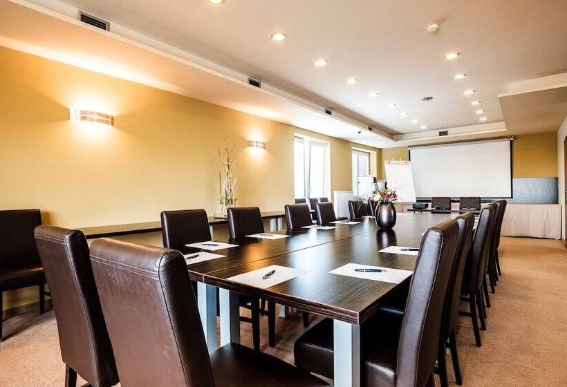 בית מלון כפרי Comfort With Free Wellness And Fitness Centrum