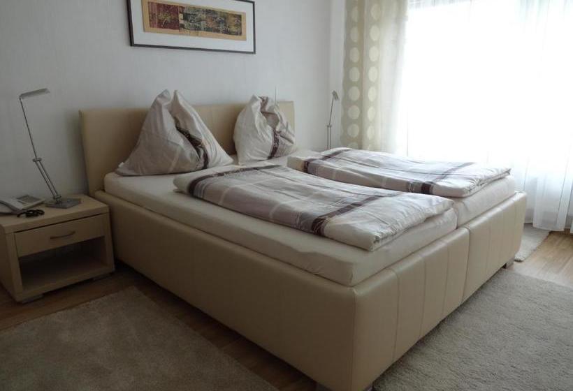 호텔 Ferienwohnungen Kircher Villa Baudisch