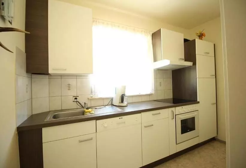 Hotelli Ferienwohnungen Kircher Villa Baudisch