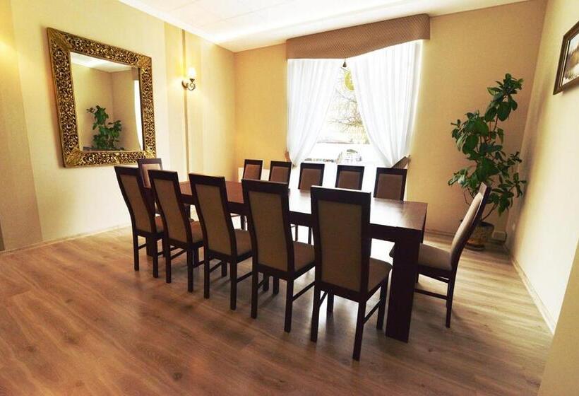 Отель Forum Fitness Spa & Wellness