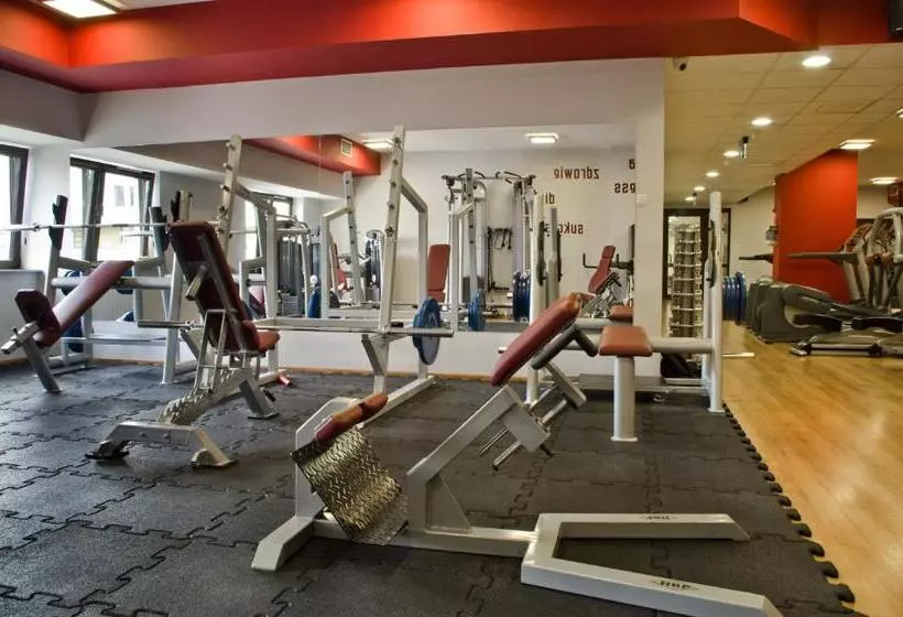 هتل Forum Fitness Spa & Wellness