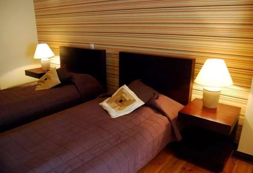 Hotelli Home & Travel