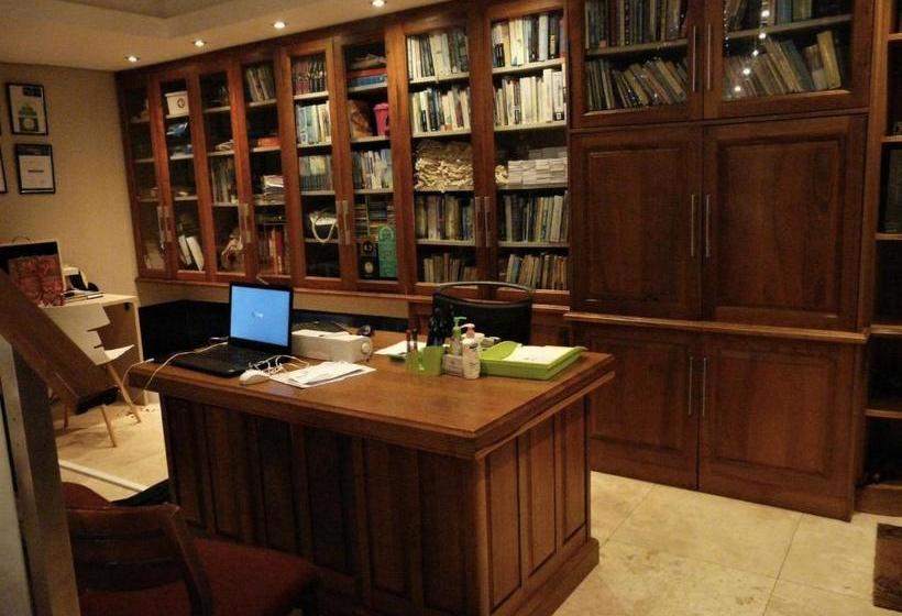 בית מלון כפרי Laluxe