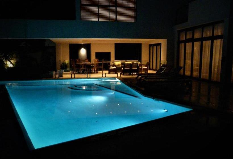 בית מלון כפרי Laluxe