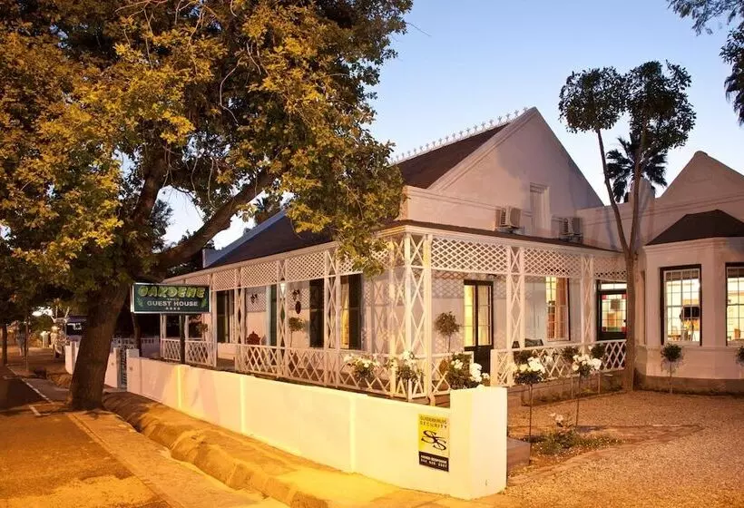 هتل Oakdene Guest House