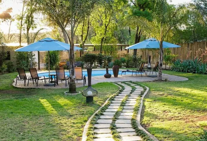 هتل Oakdene Guest House