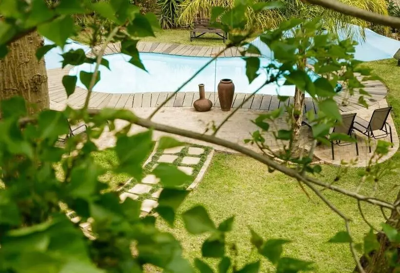 هتل Oakdene Guest House