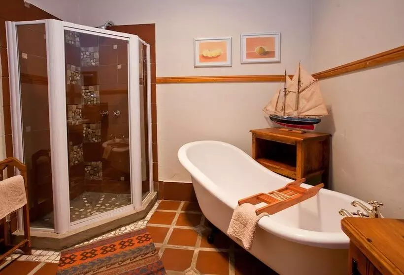هتل Oakdene Guest House