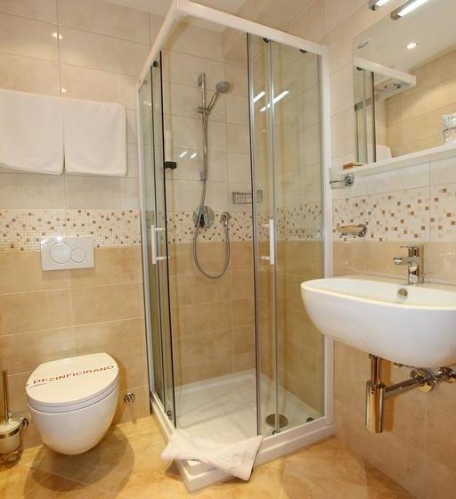 هتل Penzion Livada