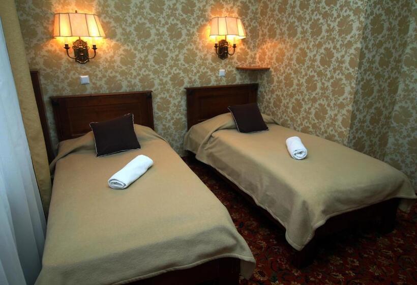 בית מלון כפרי Plock