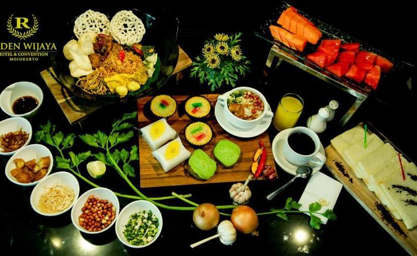 Raden Wijaya Hotel & Convention