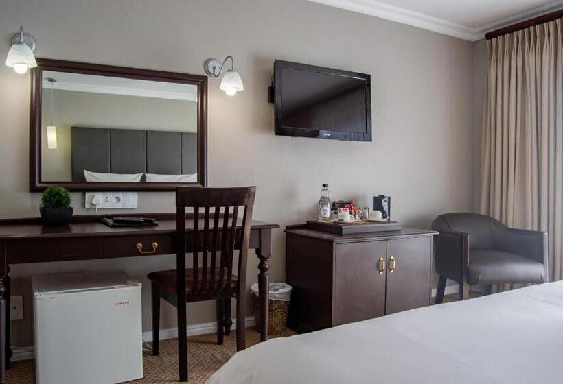 Ruslamere Hotel And Conference Centre