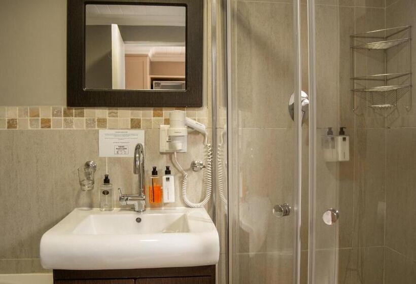 Ruslamere Hotel And Conference Centre