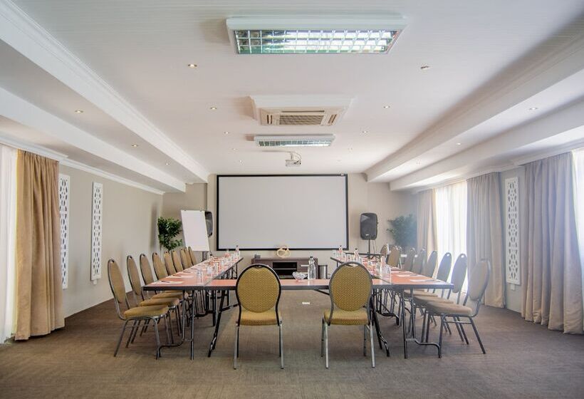 Ruslamere Hotel And Conference Centre