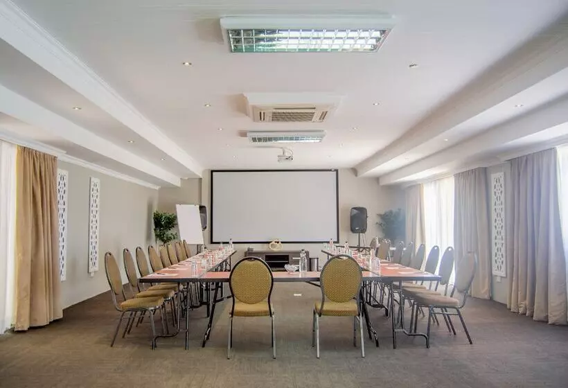 Ruslamere Hotel And Conference Centre