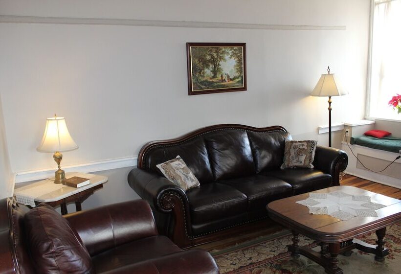 Отель The Casselman Inn