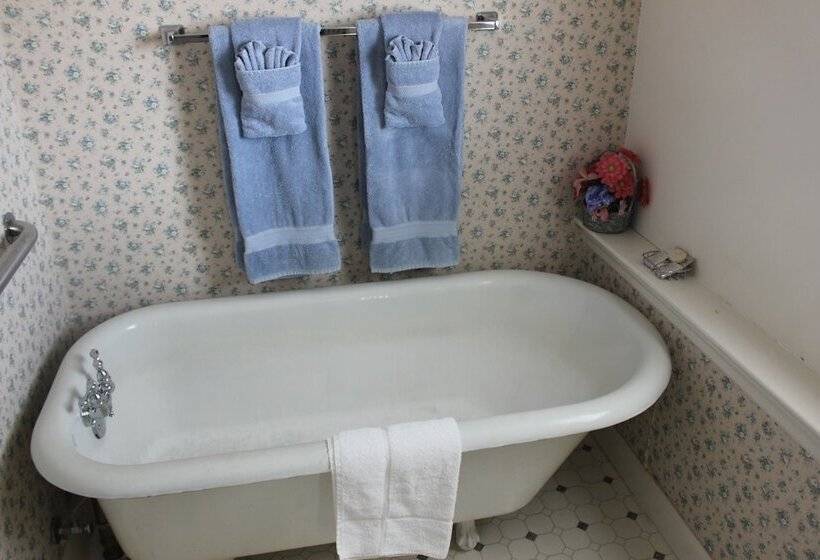 Отель The Casselman Inn