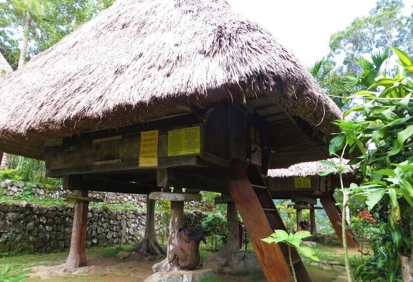 بنسيون Native Village Inn