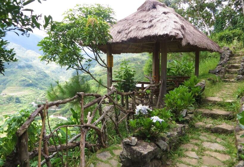 بنسيون Native Village Inn