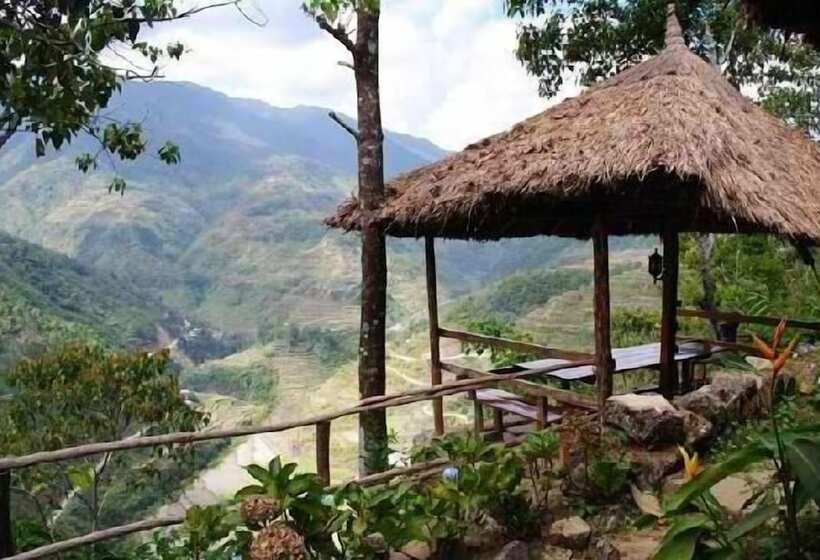 بنسيون Native Village Inn