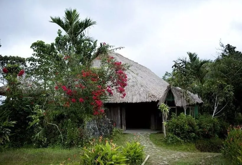 Majatalo Native Village Inn