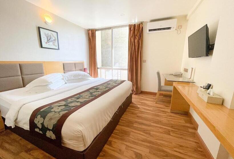 Pensão Season Paradise