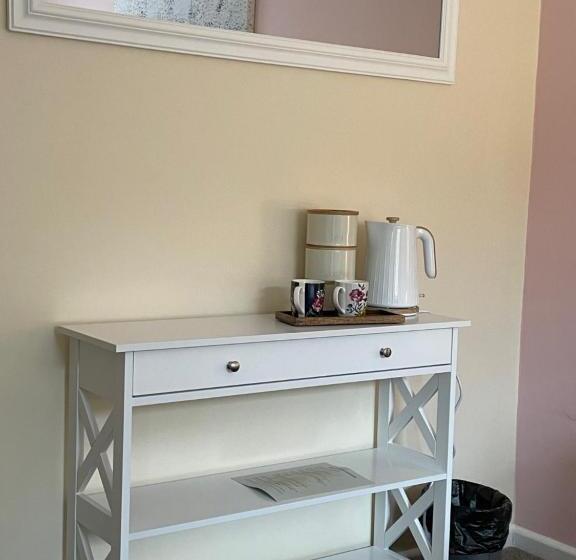 ユースホステル The Fox Inn