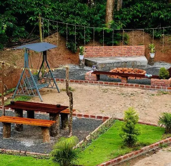 Retkeilymaja The Last Try   Secret Ashram Coorg