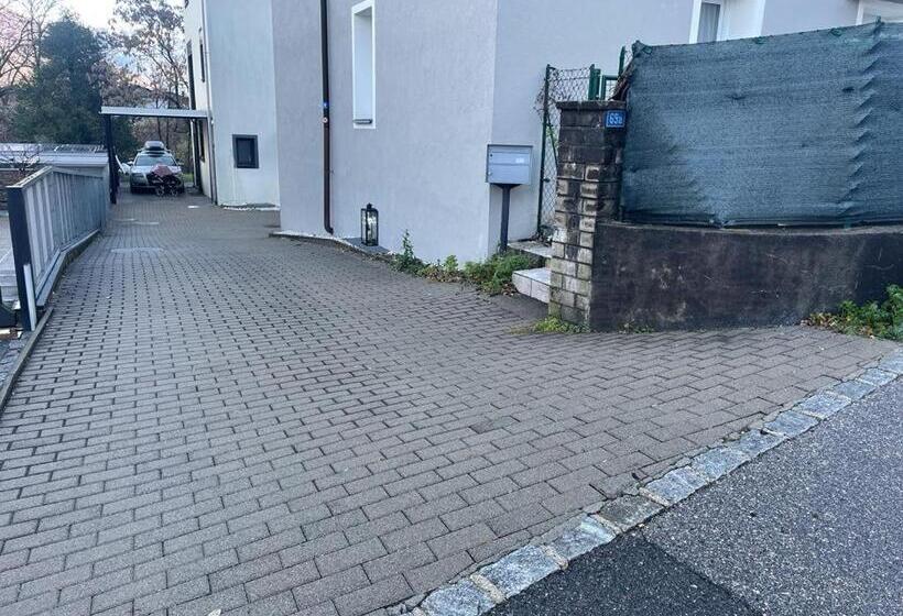 Bed and Breakfast Camera Enaj