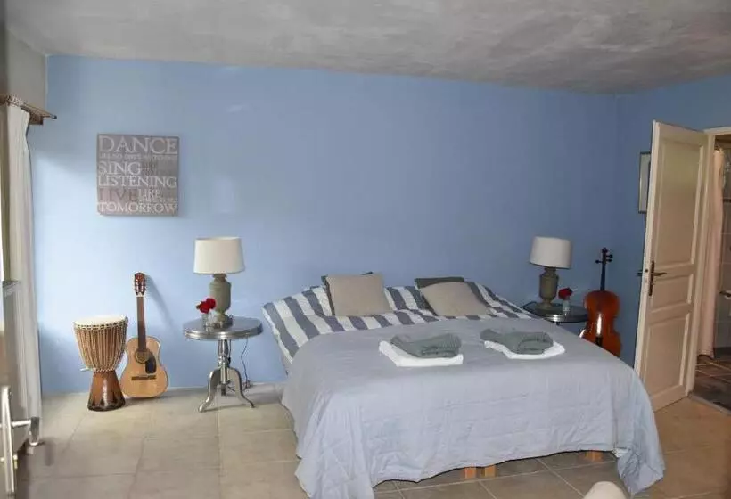 Aamiaismajoitus (B&B) Domaine Bleu Celeste